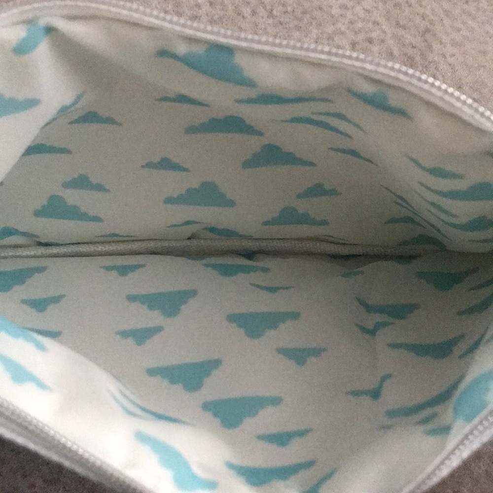 NWOT sloth mini pouch - Picture 3 of 3